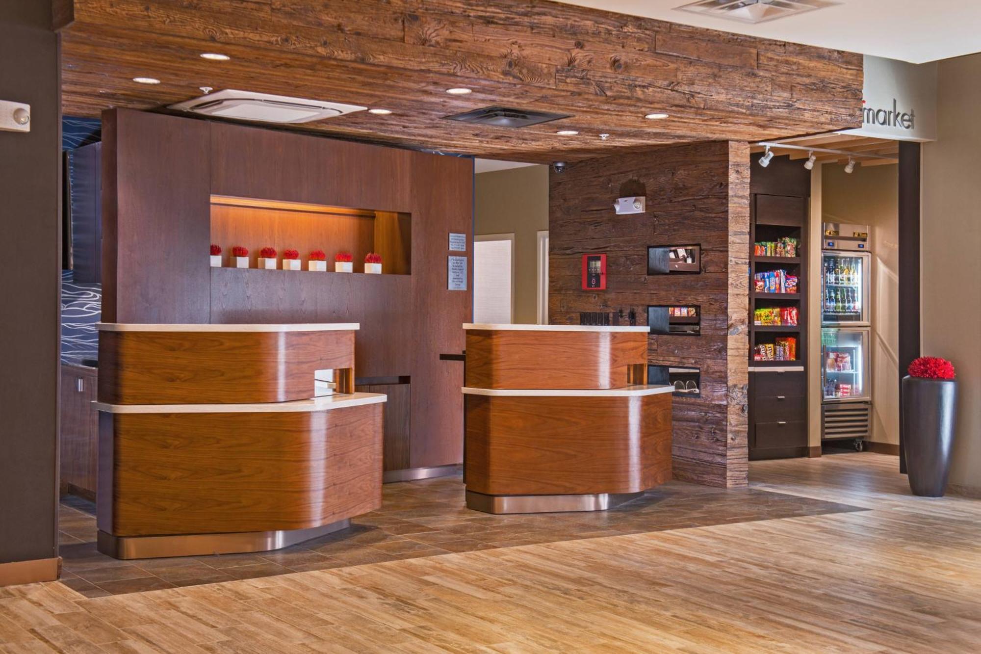 Courtyard By Marriott Shippensburg Ξενοδοχείο Εξωτερικό φωτογραφία