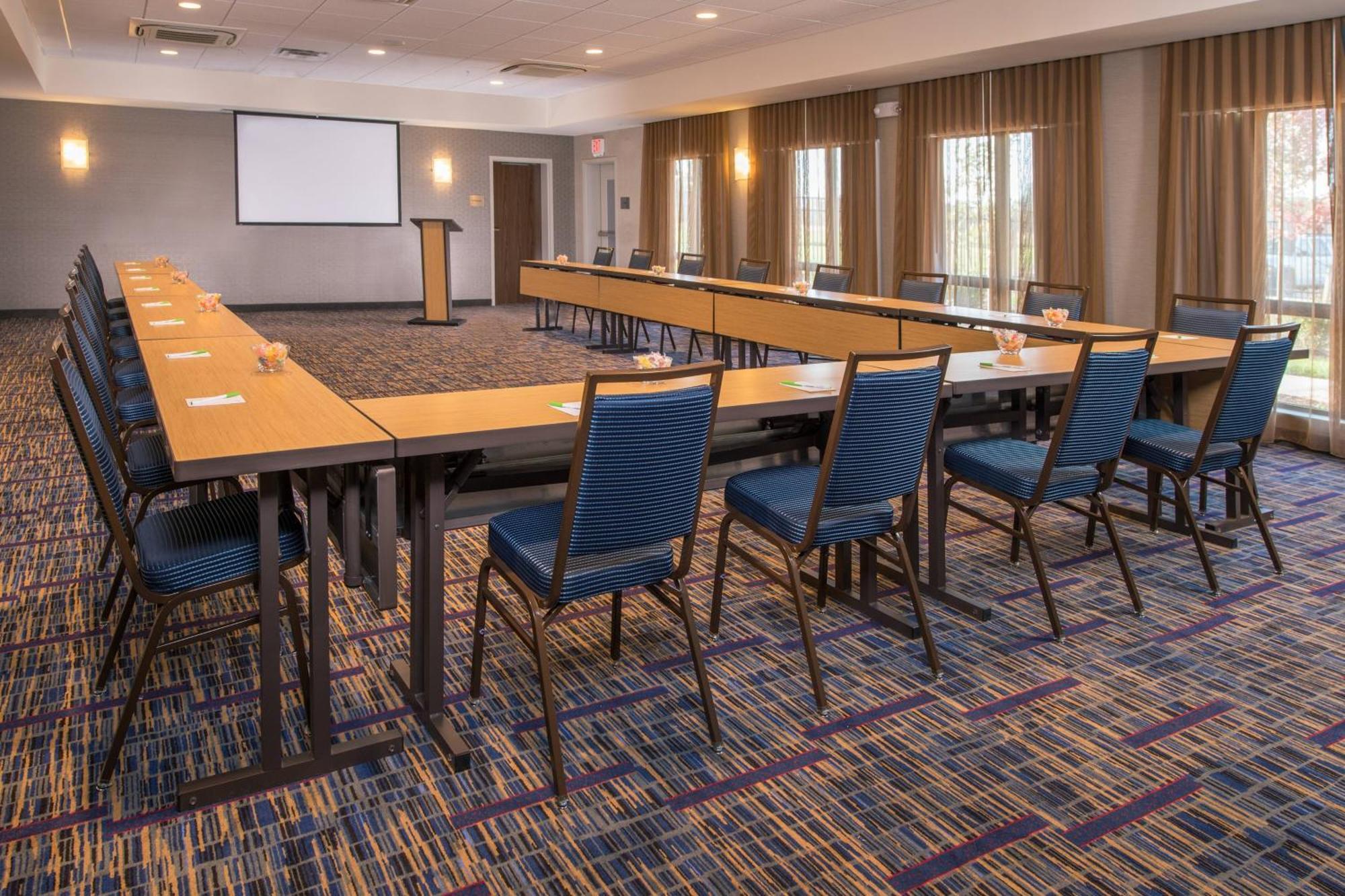 Courtyard By Marriott Shippensburg Ξενοδοχείο Εξωτερικό φωτογραφία