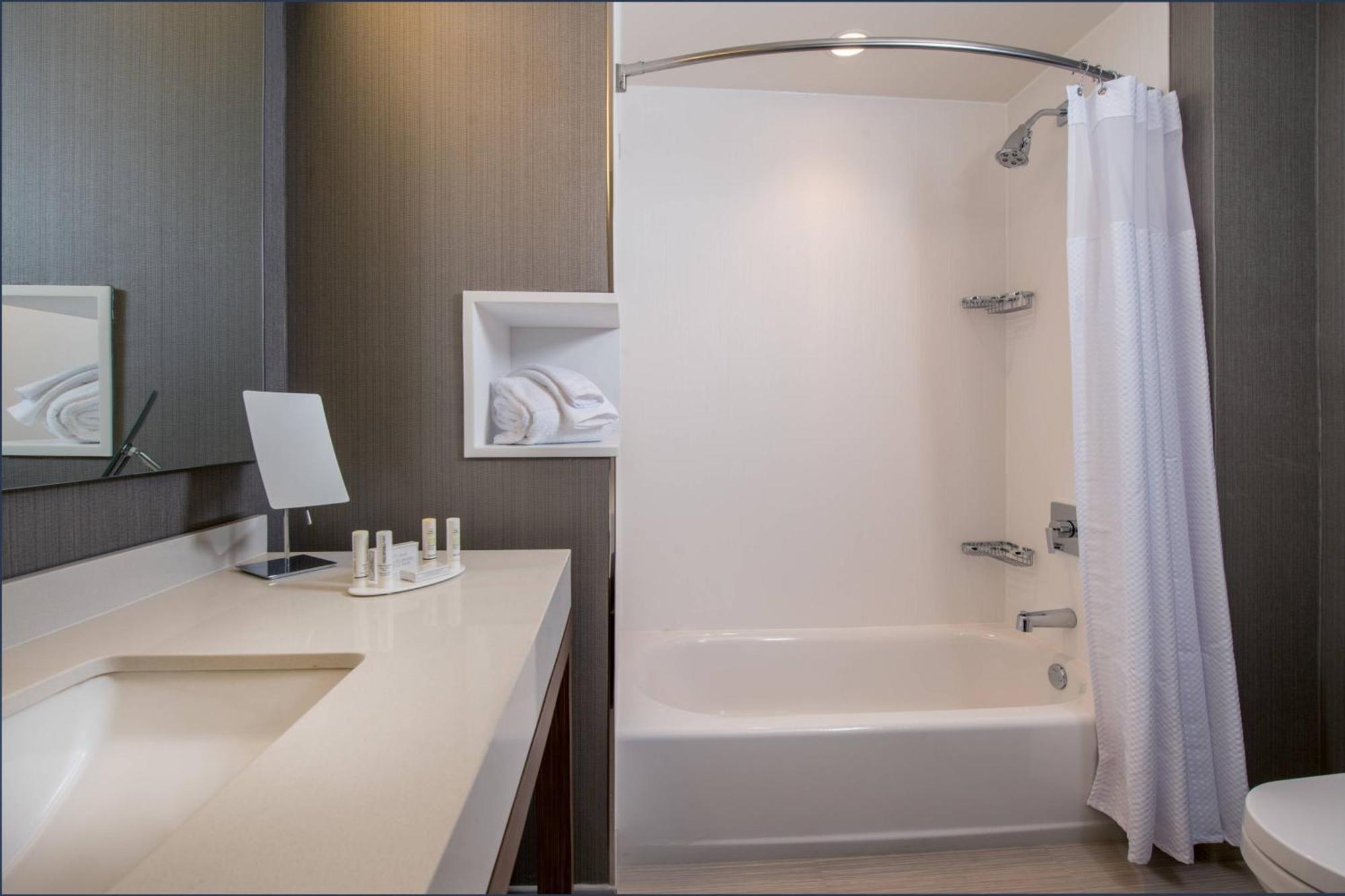 Courtyard By Marriott Shippensburg Ξενοδοχείο Εξωτερικό φωτογραφία