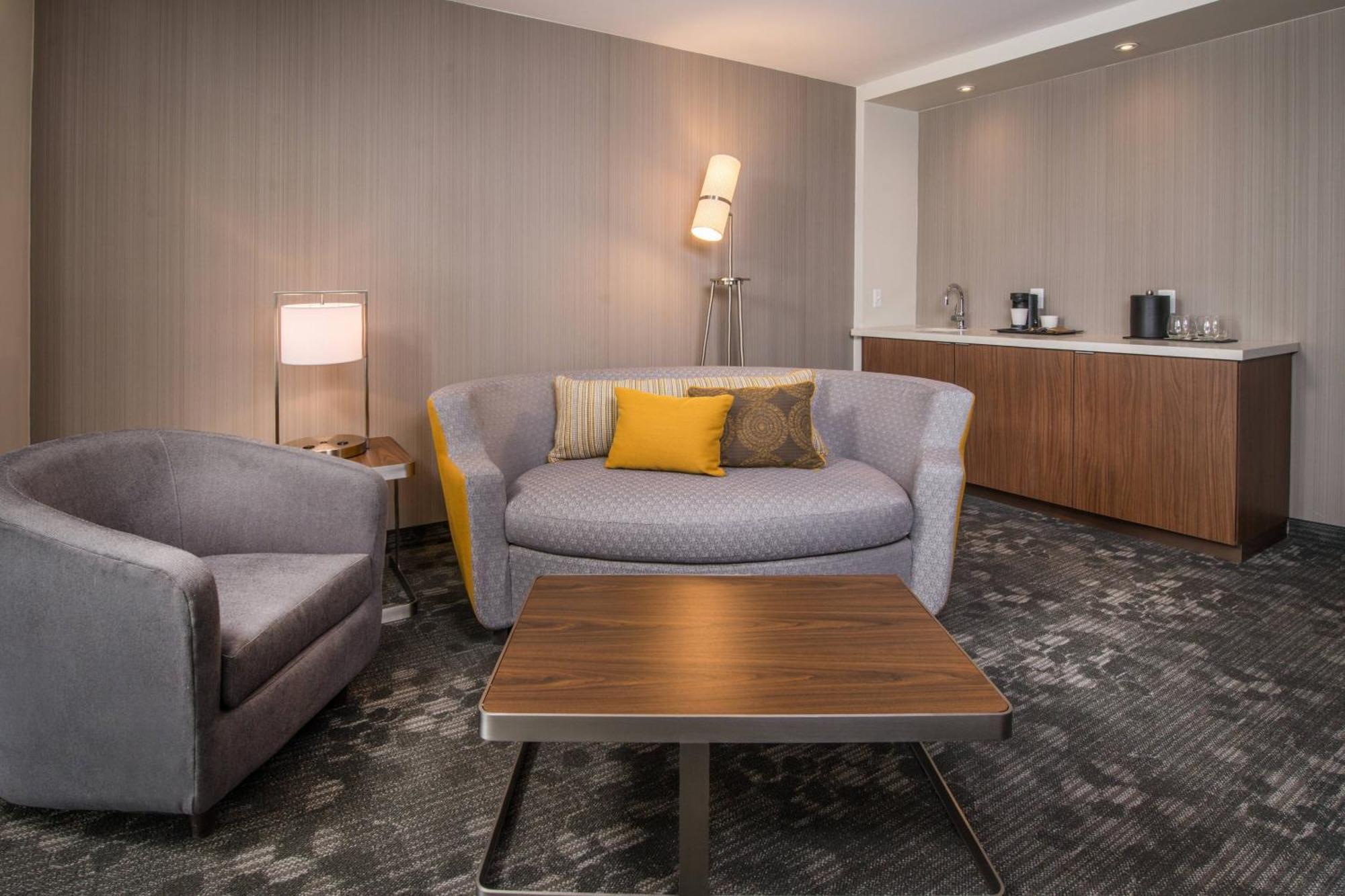 Courtyard By Marriott Shippensburg Ξενοδοχείο Εξωτερικό φωτογραφία
