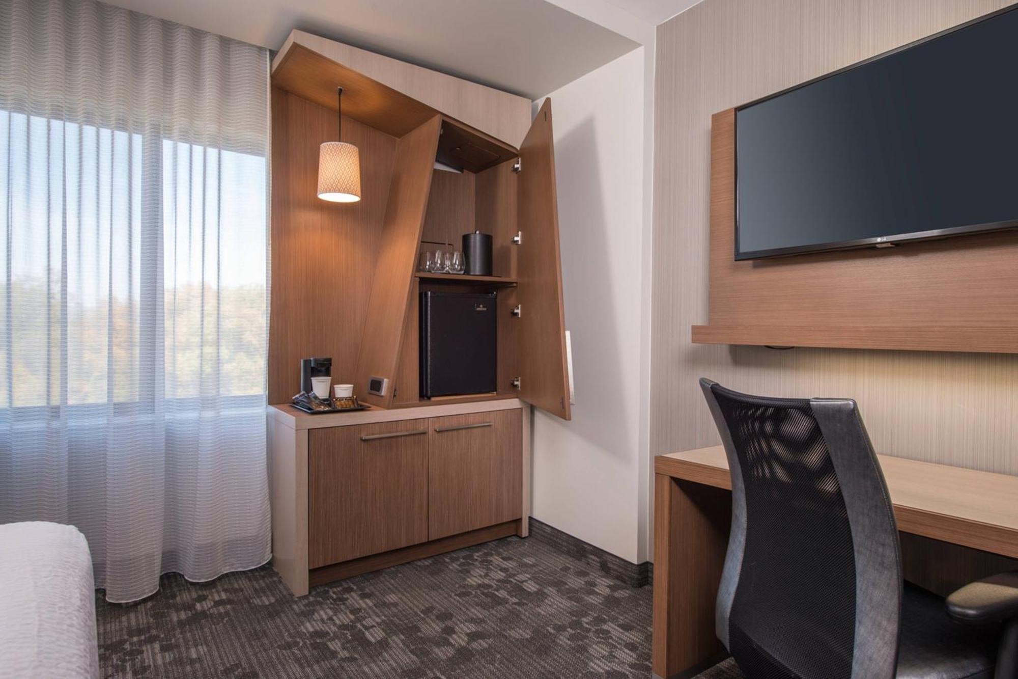Courtyard By Marriott Shippensburg Ξενοδοχείο Εξωτερικό φωτογραφία
